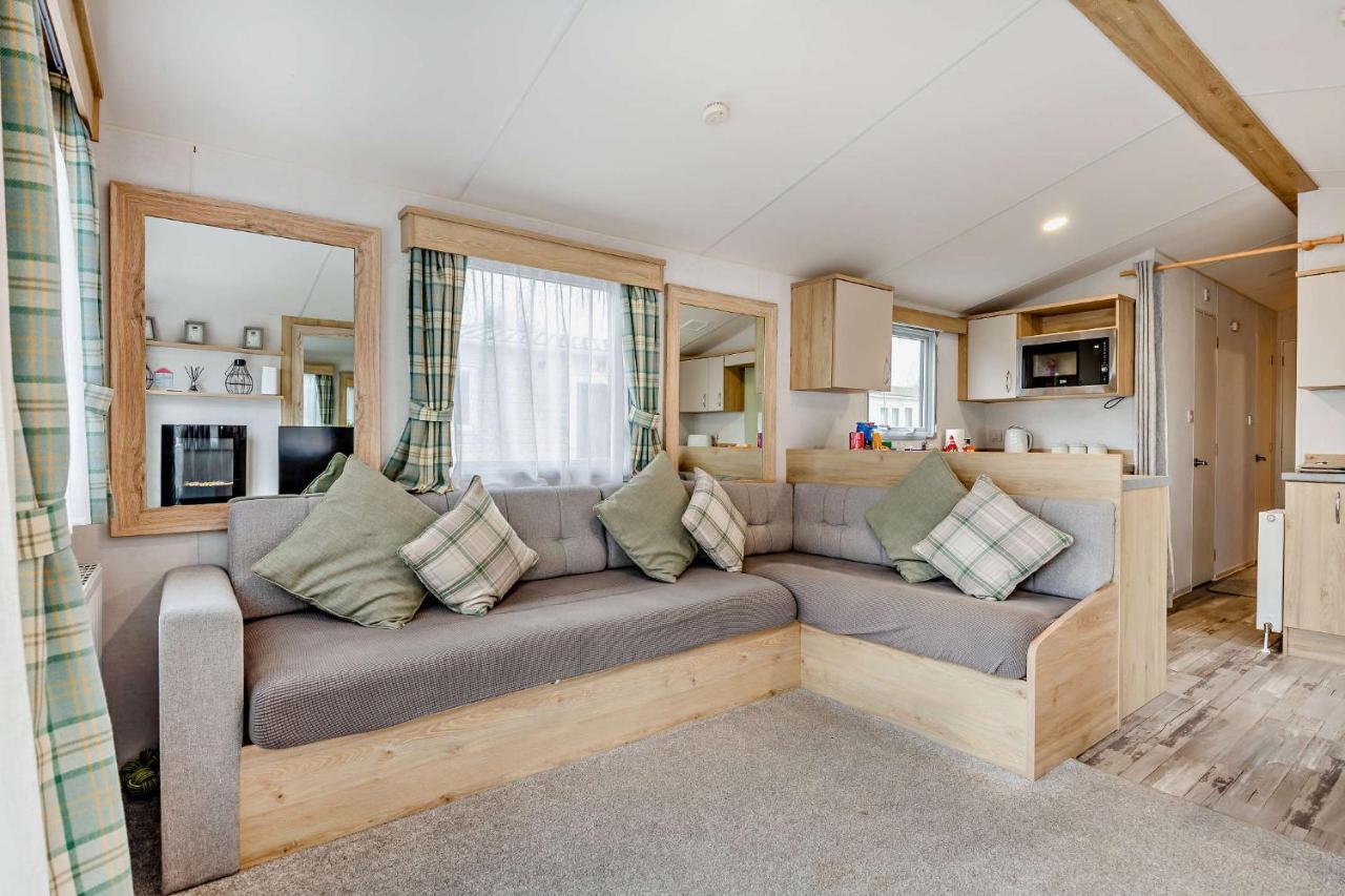 Sea La Vie Lodge, Rockley Park Holiday Park, Poole, Dorset エクステリア 写真